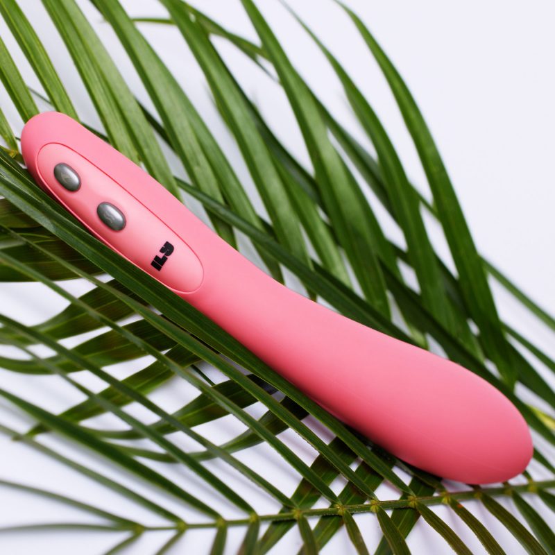 ILY - The Wand - Dubbele Stimulatie Wandvibrator - Roze - Afbeelding 9